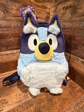 NEW  Rare!! Bluey Plush Backpack